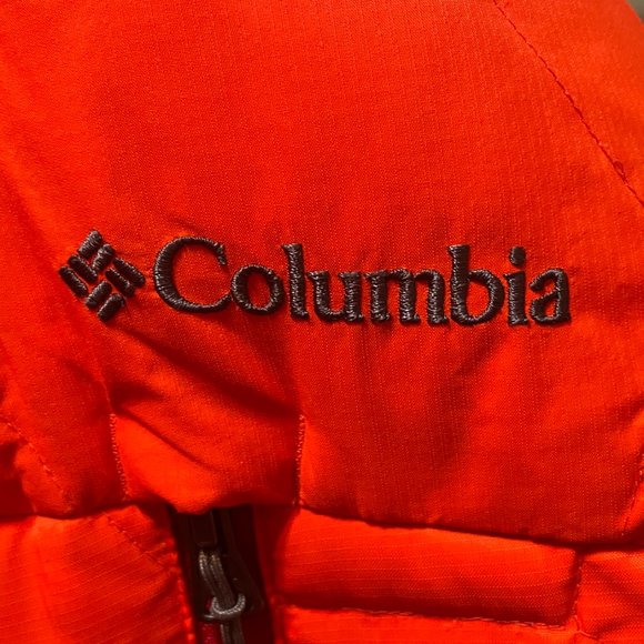 Columbia Hooded Red 700 Down Fill Jacket - Large - Picture 16 of 16